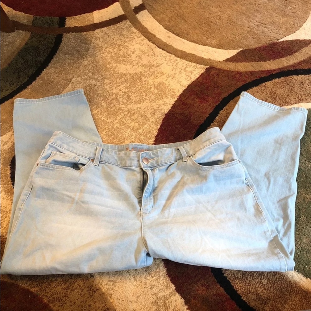 Chico’s crop jeans size 2.5 (14 in women’s )